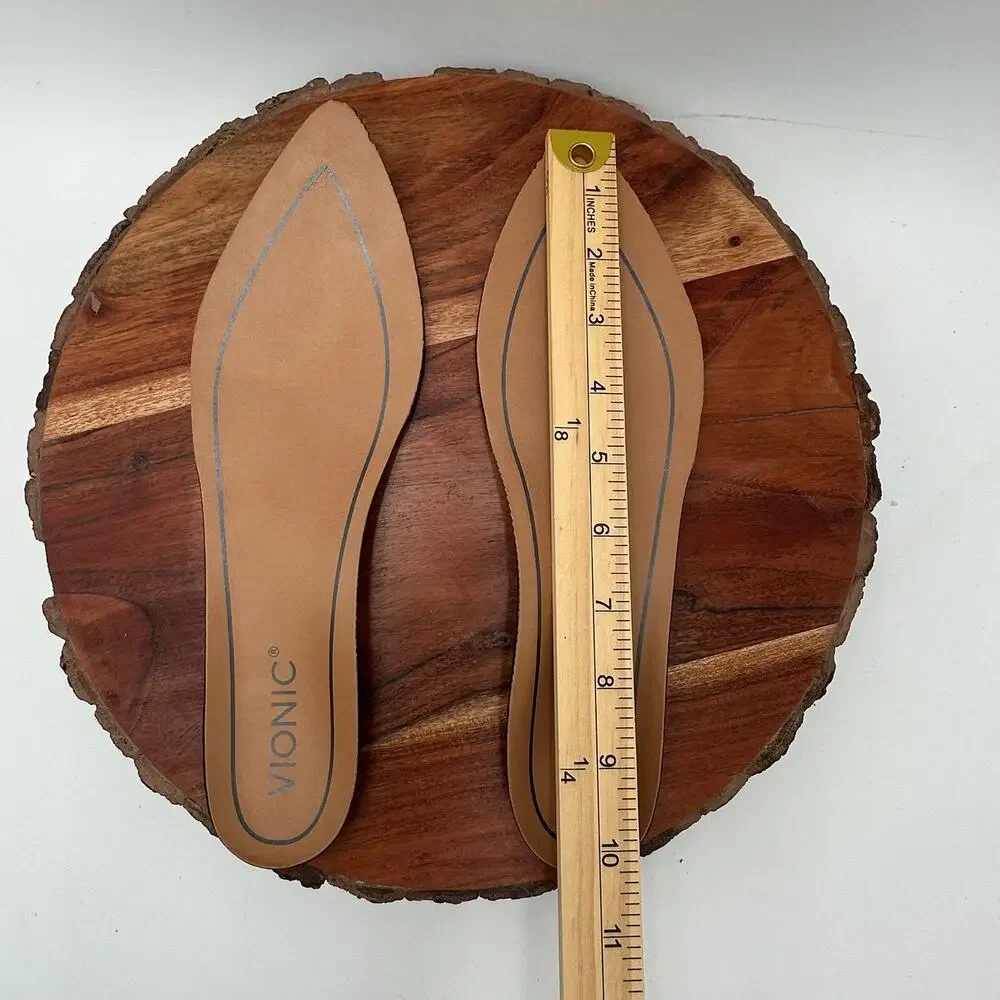 Vionic Carmela Ballet Flats Suede Pointed Toe Size 8 Tan EUC Preppy Quiet Luxury - Picture 9 of 10